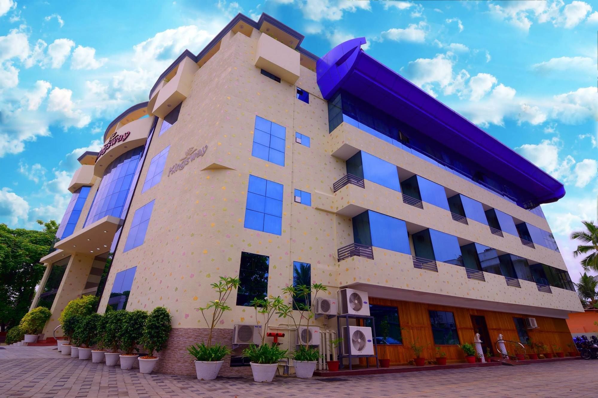 Sps Kings Way Hotel Thiruvananthapuram Exterior photo